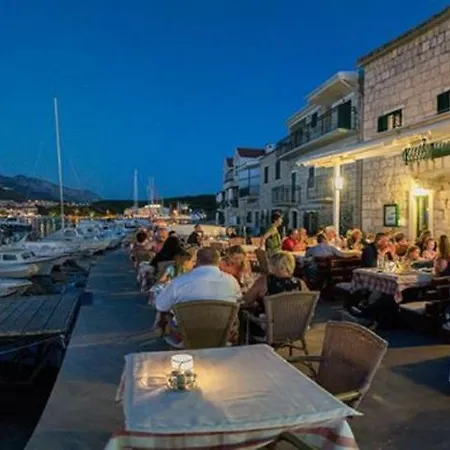 City Beach Medna Gasthuis 3*